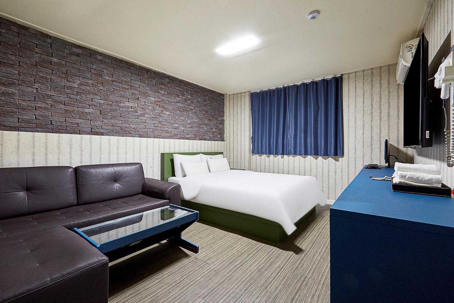 Galleria Hotel Сувон Екстериор снимка
